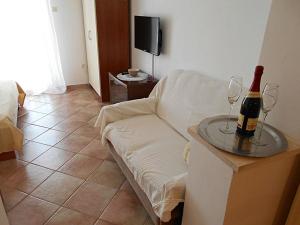 Apartments with parking space Slatine, Ciovo - 12811