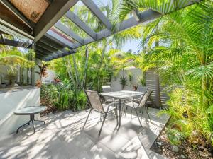 Nautical Owl 122 Nautilus Beach Resort