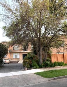 Stylish Geelong Cabin - Your home away from home