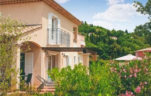 Maisons de vacances Amazing home in Callian with Outdoor swimming pool, WiFi and 3 Bedrooms : photos des chambres