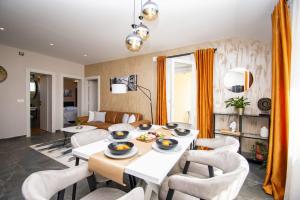 Apartments Diora and Silver