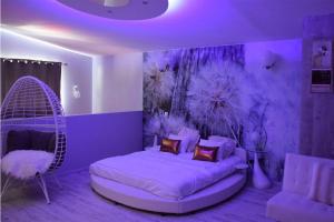 DANDELION GITE SPA Gorges du Tarn piscine jacuzzi rivière vue exceptionnelle villa nature design