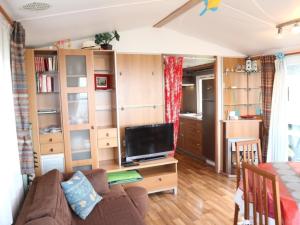 Maisons de vacances Mobil-Home Fouras, 3 pieces, 4 personnes - FR-1-709-65 : photos des chambres