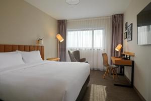 Classic, Guest room, 1 Queen room in Four Points by Sheraton Warsaw Mokotow