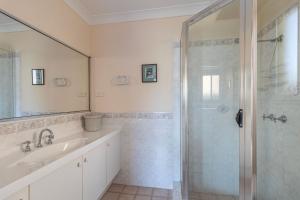 Fishermans Delight Waterfront