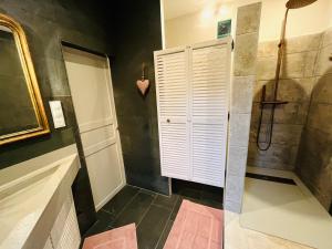 B&B / Chambres d'hotes Domaine La Belle Dame sans Regrets : photos des chambres