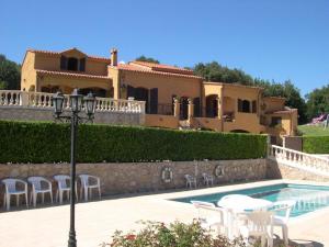 Villas Quiet villa with swimming pool near Monaco : Villa