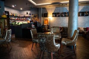 All Seasons Residence Design Hotel - Free parking