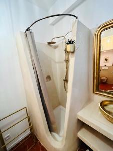 B&B / Chambres d'hotes Domaine La Belle Dame sans Regrets : photos des chambres