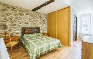 1 Bedroom Stunning Home In Galicia