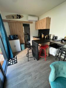 Charmante maison à 2 pas de la mer avec son jardin pour 2 adultes et 2 enfants