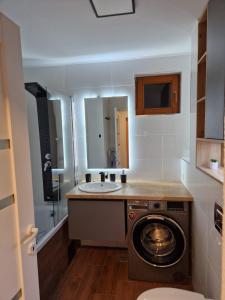 Peaceful&Central apartment with garden