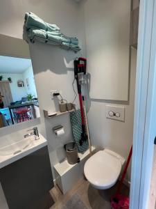 Appartements Nouveau Charmante maison a 2 pas de la mer pour 2 adultes et 2 enfants : photos des chambres