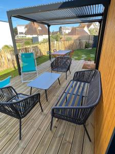 Appartements Charmante maison a 2 pas de la mer avec son jardin pour 2 adultes et 2 enfants : photos des chambres