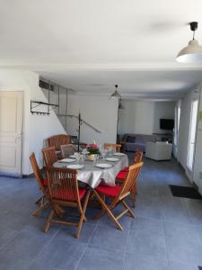 Maisons de vacances GITE LA BLANCHE LONGERE : photos des chambres