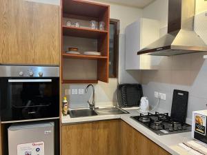 Lux Suites Dubai Style Apartments