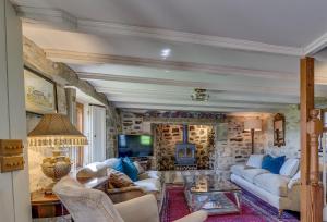 Tregadjack Farmhouse