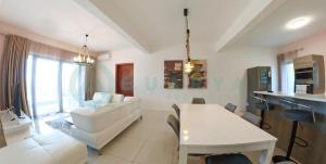 Cozy Oceanview Apartment D5