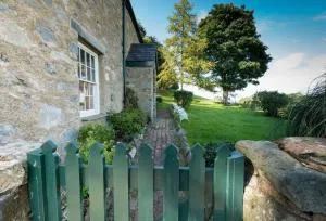 Garth Iwrch - Tal-y-Cafn