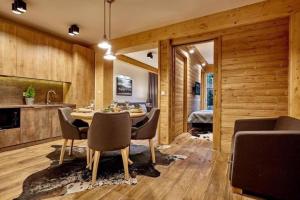 Apartamenty Pod Giewontem GAWRA - piękny apartament z tarasem, sauną i jacuzzi w cenie pobytu - 5 min pieszo do Krupówek