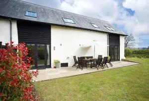 Lower Curscombe Barn - Payhembury