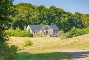 Woodbell Lodge - Chappel