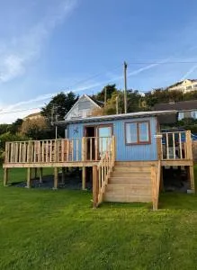 Cove Shepherds Hut - Penally