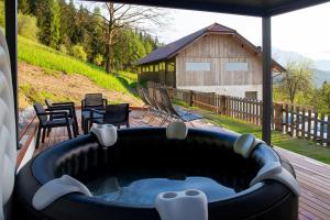 Villa Richterberg with Sauna & Hot Tub
