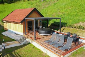 Villa Richterberg with Sauna & Hot Tub