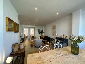 Appartement met privé dakterras 50 meter van zee in Javea!