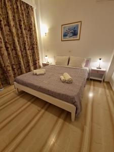 Alexandra Apartment 9