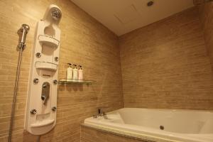 Suite Hạng Doanh Nhân (Business Suite)