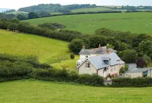 Rampisham Hill Farm Barn - Cattistock