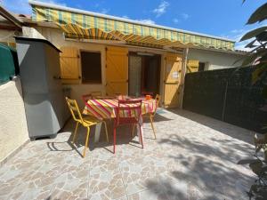 Appartement Argelès-sur-Mer, 2 pièces, 6 personnes - FR-1-225-90