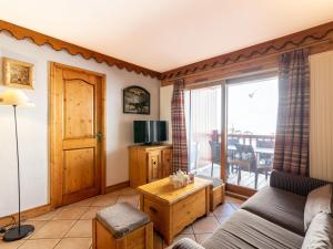 Apartment Ecrin des Neiges - Val Claret-4 by Interhome