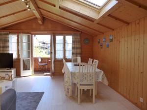 Apartment Chalet Vamika by Interhome