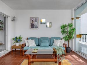 Bright Terrace Puerto Banús by Rent Me