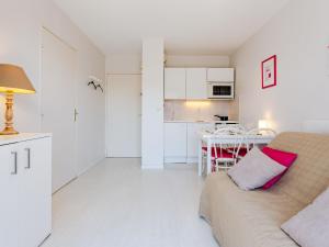 Apartment Fleur Marine-33 by Interhome