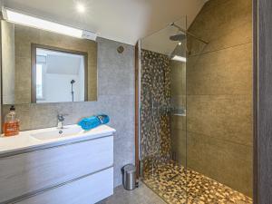 Holiday Home Maison Le Guernic by Interhome