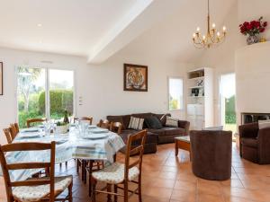 Maisons de vacances Holiday Home Les Agapanthes by Interhome : photos des chambres