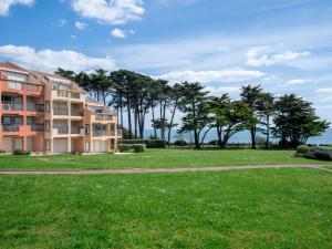 Apartment Claire Marine by Interhome