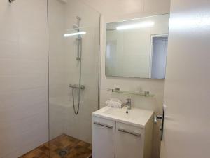 Appartements Apartment La Malouiniere des Longchamps-1 by Interhome : photos des chambres