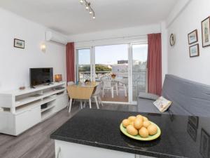 Apartment Montseny by Interhome