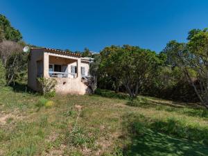 Maisons de vacances Holiday Home Le petit cabanon gris by Interhome : photos des chambres