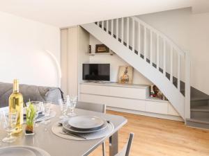 Apartment Claire-4 by Interhome