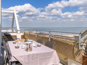 Apartment Claire-4 by Interhome