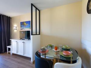 Apartment Le Hameau des Issambres-6 by Interhome