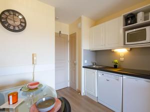 Apartment Le Hameau des Issambres-6 by Interhome