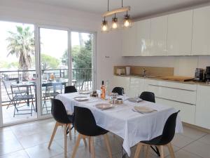 Apartment Le Cyrnos by Interhome