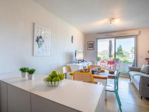 Apartment Le Lagon Bleu by Interhome